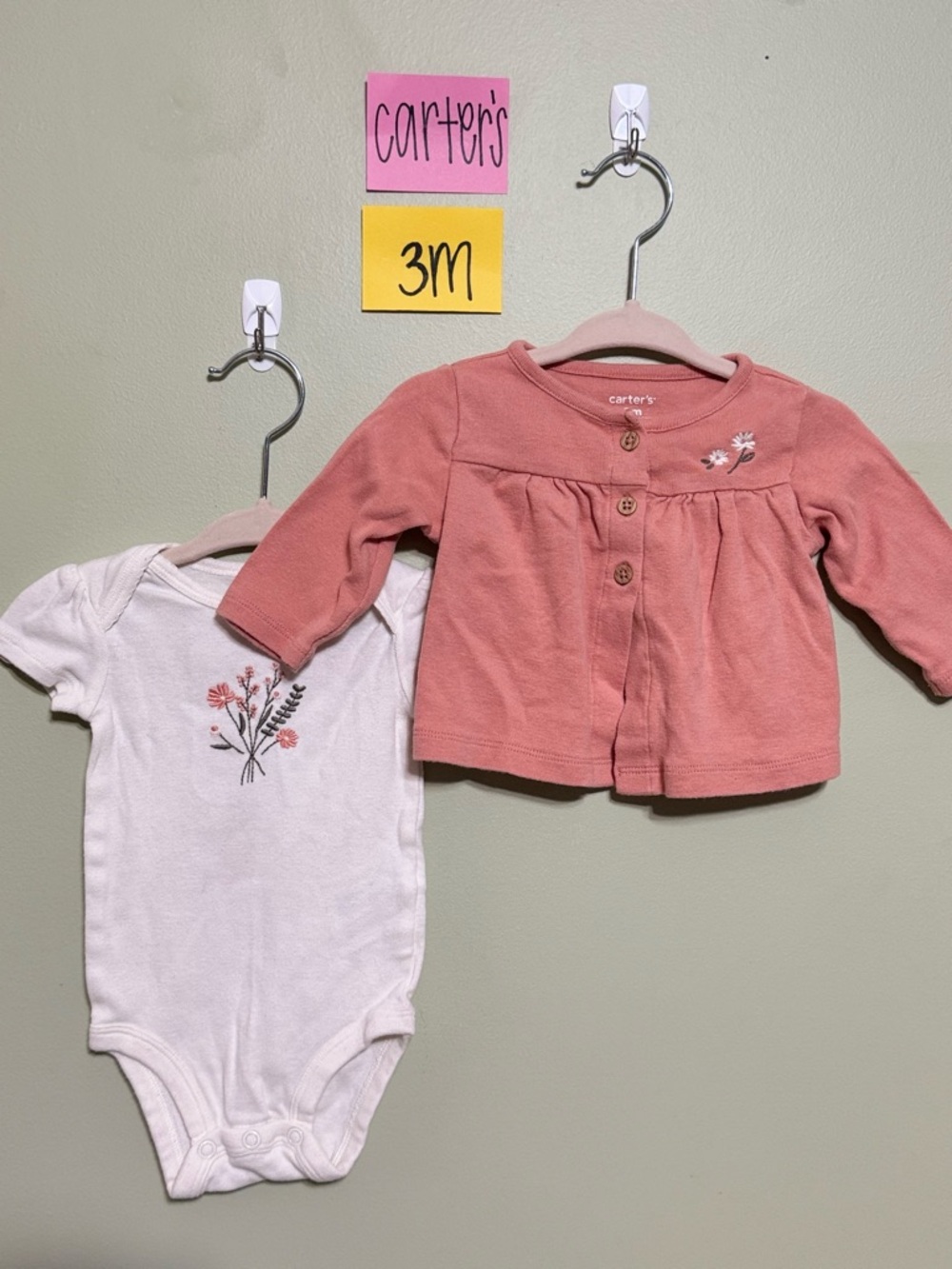 NWOT Carter's Pink Floral 4-Pc. Infant Outfit, 2 Onesies, Cardigan, Leggings, 3M - Picture 5 of 7